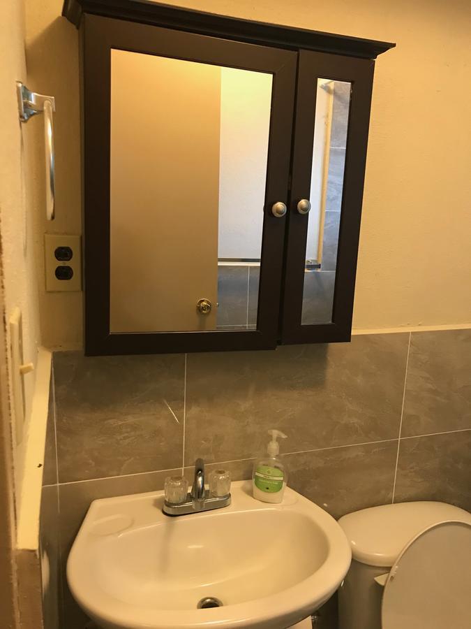 1 Bedroom / 1 Bath . Private Apt. Free Wifi, Interent&Parking Sinajana Buitenkant foto