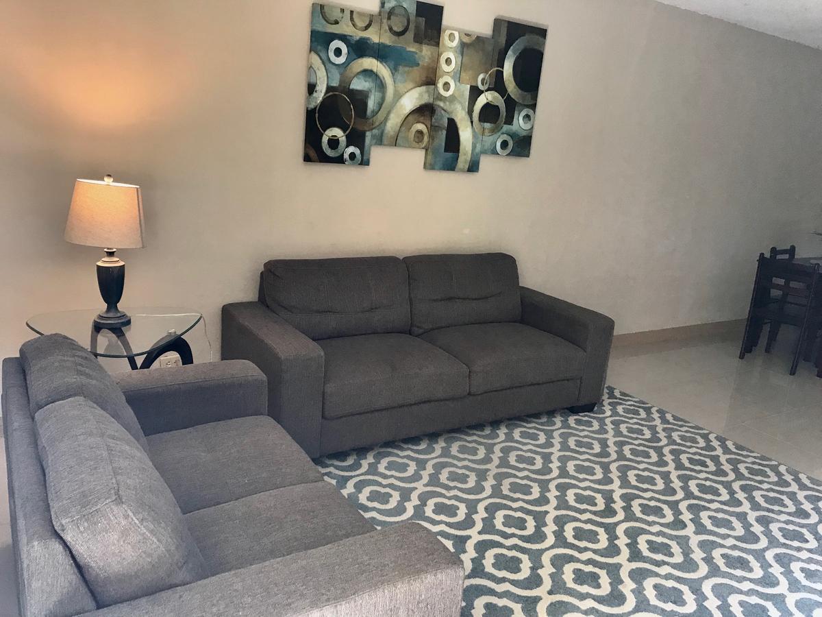 1 Bedroom / 1 Bath . Private Apt. Free Wifi, Interent&Parking Sinajana Buitenkant foto